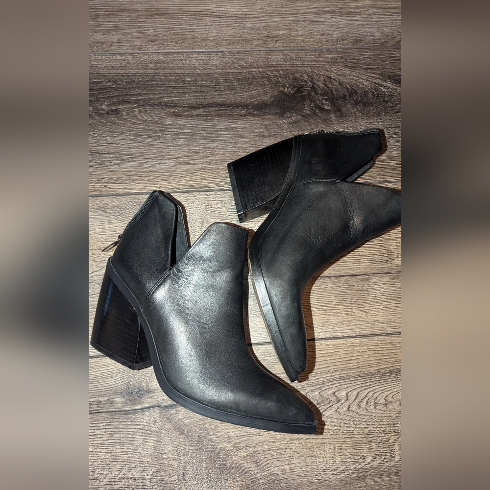 vince camuto gigietta white